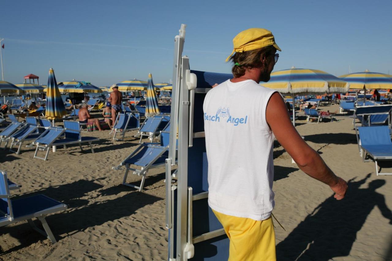 Hotel Betty Personal Style And Beach Village Rimini Exteriér fotografie