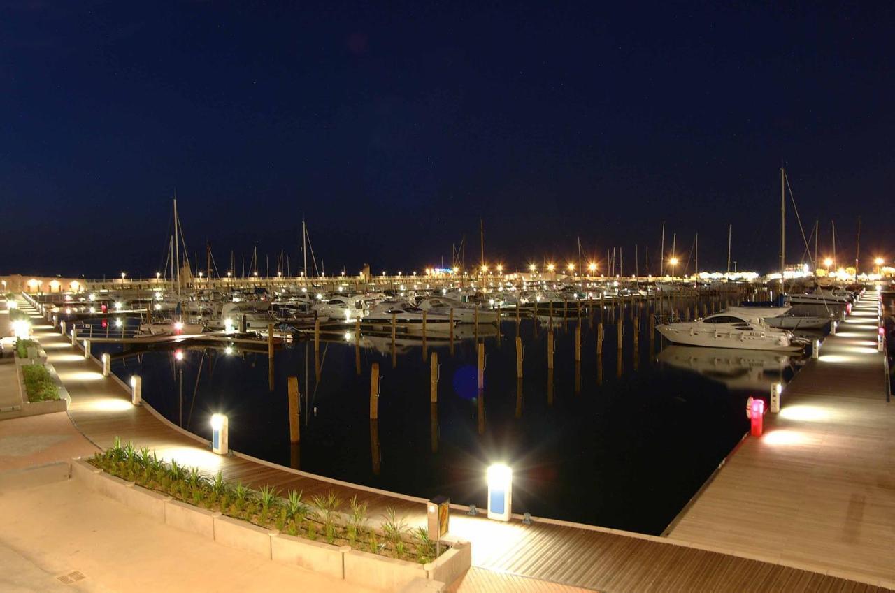 Hotel Betty Personal Style And Beach Village Rimini Exteriér fotografie