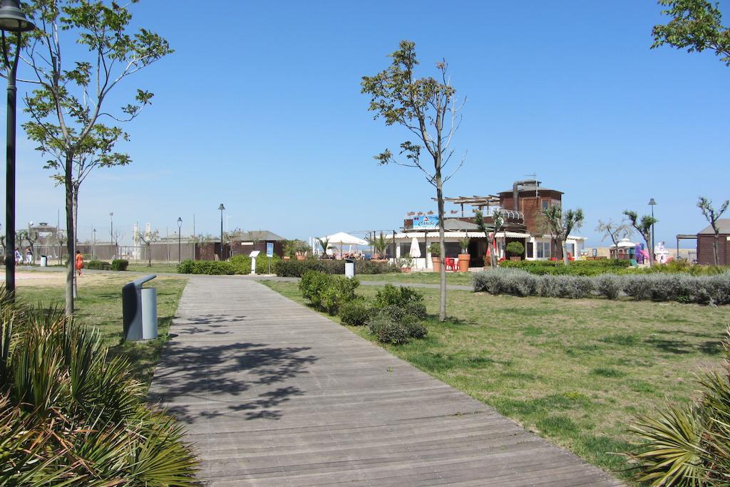 Hotel Betty Personal Style And Beach Village Rimini Exteriér fotografie